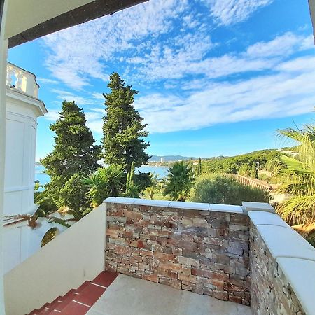 Villa-Chateau Les Terrasses - Tamaris, Plage Des Sablettes, Mer Au Bas De La Propriete La Seyne-sur-Mer Luaran gambar